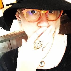 Meet your Posher, Erika